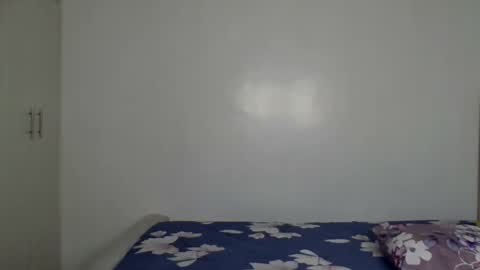 pretty luv1 online show from 13, 12, 2025