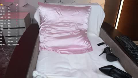 Pretty Marta online show from 9, 4, 2026