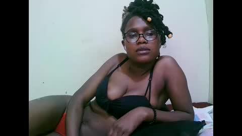 Snapshot of pretty_mellan chatting on 1, 2, 2025 pretty_mellan online show from 1, 2, 2025