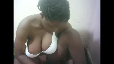 Snapshot of pretty_milan chatting on 19, 5, 2026 pretty_milan online show from 19, 5, 2026
