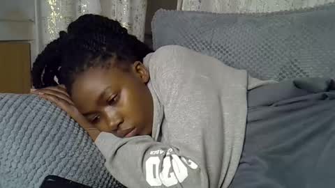 pretty_petite24 online show from 9, 6, 2026