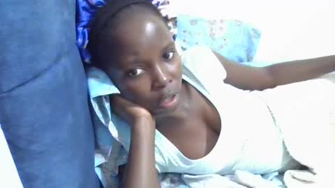 pretty_petite_ebony online show from 28, 3, 2026