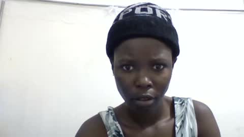 Snapshot of pretty_petite_ebony chatting on 15, 6, 2026 pretty_petite_ebony online show from 15, 6, 2026