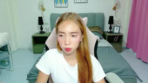 Snapshot of pretty_pinay_khimmy chatting on 9, 7, 2026 pretty_pinay_khimmy online show from 9, 7, 2026