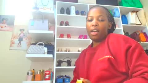 Snapshot of pretty_pussy2 chatting on 8, 7, 2026 Essy online show from 8, 7, 2026