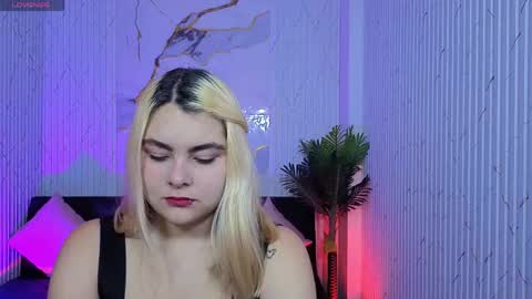 Snapshot of pretty_tay chatting on 27, 4, 2026 pretty_tay online show from 27, 4, 2026