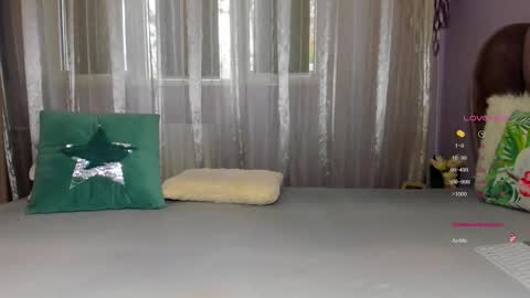 Snapshot of prettyadoraa chatting on 7, 11, 2025 Adora online show from 7, 11, 2025