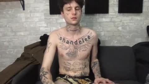 pretty boy online show from 27, 1, 2025