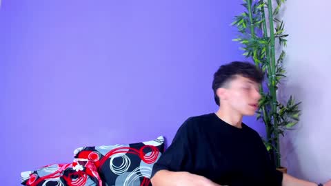 Enzo  Denis online show from 11, 1, 2025