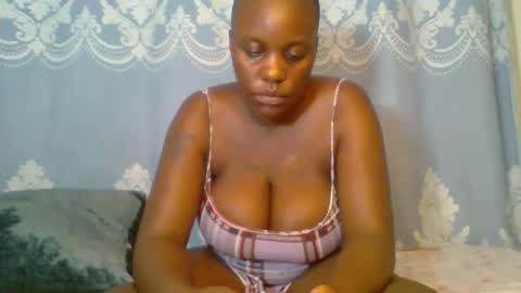 Snapshot of prettydarkskin002 chatting on 26, 4, 2026 SHANIA online show from 26, 4, 2026