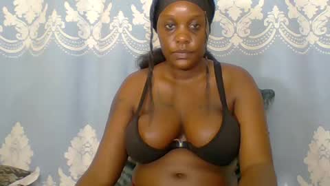 Snapshot of prettydarkskin002 chatting on 6, 7, 2026 SHANIA online show from 6, 7, 2026
