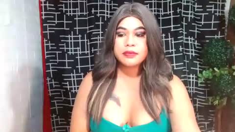 prettydiannara online show from 7, 10, 2025