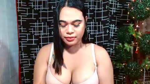 prettydiannara online show from 11, 10, 2025