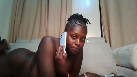 prettydulce online show from 8, 11, 2025