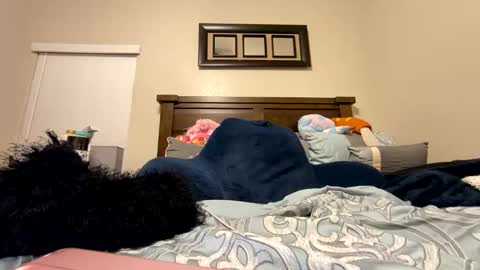 prettyfacefemale online show from 19, 2, 2026