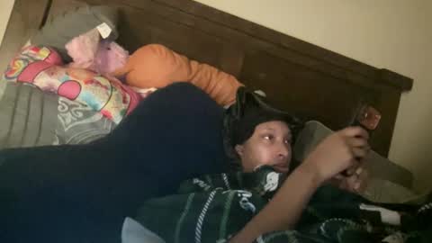 prettyfacefemale online show from 13, 3, 2026