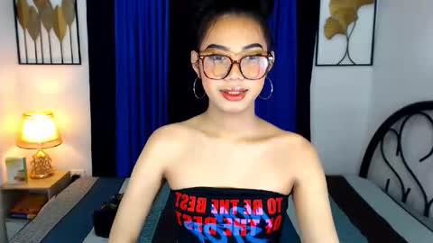 prettyhothugecock online show from 13, 2, 2025