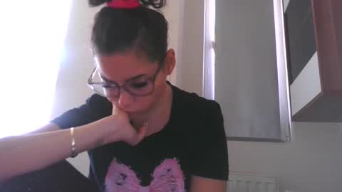 prettyjulliette online show from 17, 10, 2025