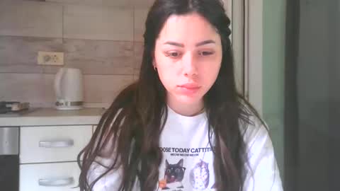 prettyjulliette online show from 17, 5, 2026