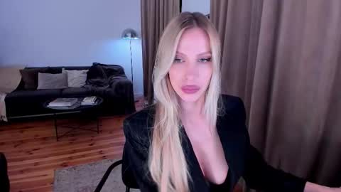 Eva online show from 18, 10, 2025
