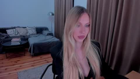 Snapshot of prettyk1ller chatting on 4, 5, 2026 Eva online show from 4, 5, 2026