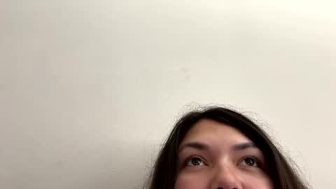 prettylatinamomma01 online show from 21, 11, 2025