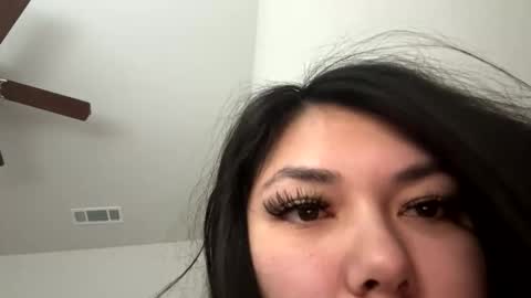 prettylatinamomma01 online show from 1, 2, 2026