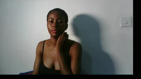 Snapshot of prettylove5 chatting on 5, 10, 2025 evelyn online show from 5, 10, 2025