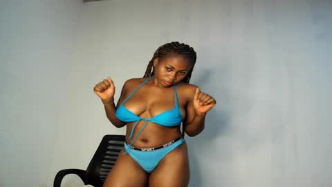 Snapshot of prettylove5 chatting on 6, 6, 2026 evelyn online show from 6, 6, 2026