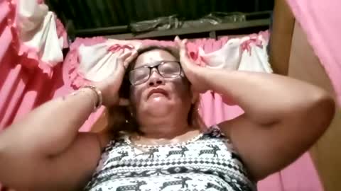 Snapshot of prettyrose01 chatting on 14, 6, 2026 prettyrose01 online show from 14, 6, 2026