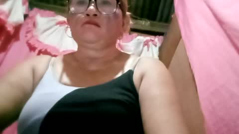 Snapshot of prettyrose01 chatting on 19, 6, 2026 prettyrose01 online show from 19, 6, 2026