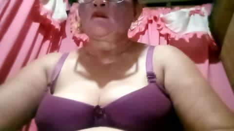 Snapshot of prettyrose01 chatting on 4, 7, 2026 prettyrose01 online show from 4, 7, 2026