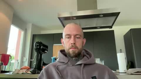 prfessor online show from 18, 4, 2026