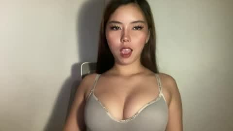 Snapshot of pricelessbeautyxxx chatting on 6, 7, 2026 TINA online show from 6, 7, 2026