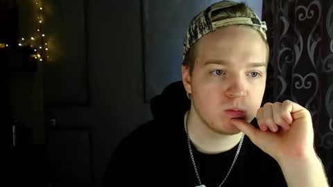 Snapshot of princ4real chatting on 4, 3, 2025 prince online show from 4, 3, 2025