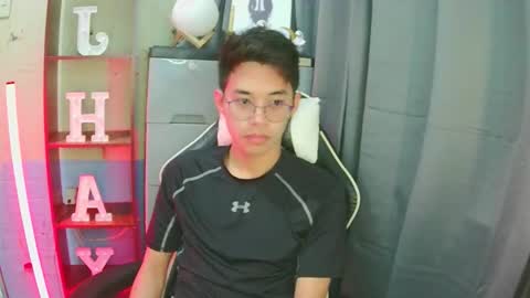 Snapshot of prince_harrison chatting on 3, 12, 2025 prince_harrison online show from 3, 12, 2025