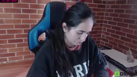 Snapshot of princesa_leia_zathur chatting on 17, 7, 2026 Leia online show from 17, 7, 2026