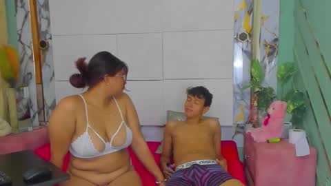 PrincesANDdark online show from 19, 12, 2025