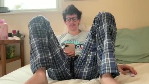 Peaches online show from 15, 2, 2025