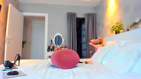 Haziel -  online show from 14, 12, 2024