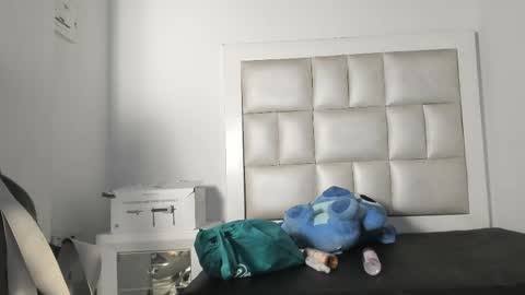 princess_tokyo_ online show from 18, 11, 2025