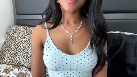 Snapshot of princessaleah chatting on 8, 4, 2026 Princess Aleah online show from 8, 4, 2026