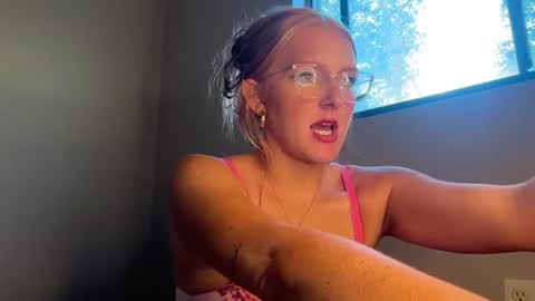 Princess Ari  online show from 21, 6, 2026