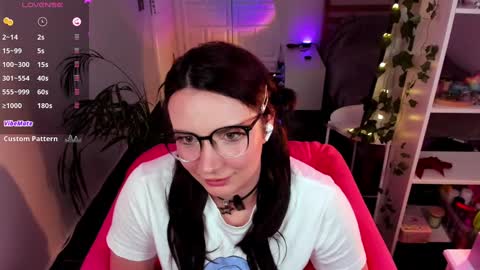 Princess Foxy online show from 2, 2, 2025