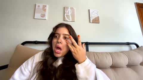 Snapshot of princesslaylaa chatting on 12, 9, 2025 princessviccxo online show from 12, 9, 2025