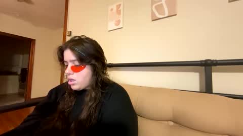 Snapshot of princesslaylaa chatting on 4, 10, 2025 princessviccxo online show from 4, 10, 2025