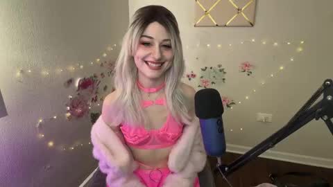 Snapshot of princessstarrxxx chatting on 13, 3, 2026 Starr online show from 13, 3, 2026