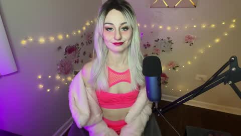 Snapshot of princessstarrxxx chatting on 24, 3, 2026 Starr online show from 24, 3, 2026