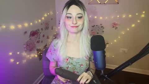 Snapshot of princessstarrxxx chatting on 25, 3, 2026 Starr online show from 25, 3, 2026