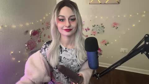 Snapshot of princessstarrxxx chatting on 27, 3, 2026 Starr online show from 27, 3, 2026